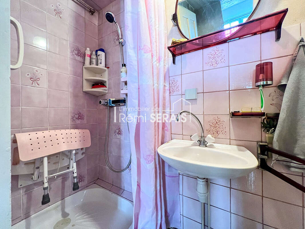 Maison à CONDE-SUR-NOIREAU