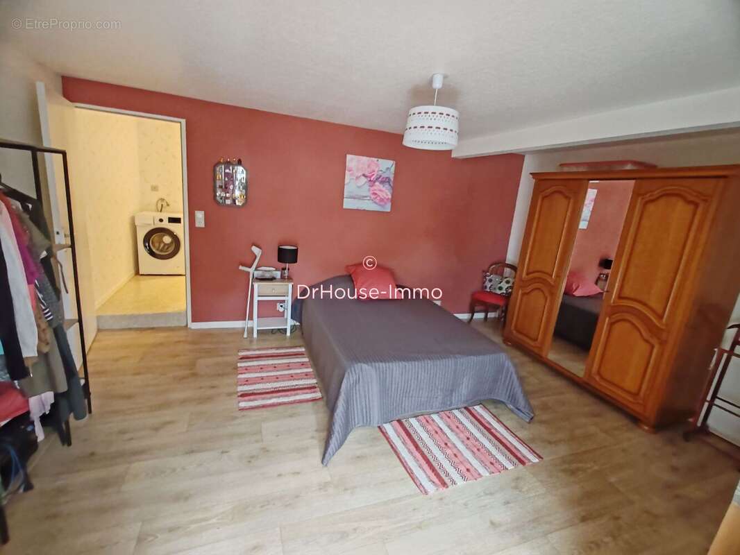 Maison 115 m² à Dange-Saint-Romain  - photo 7