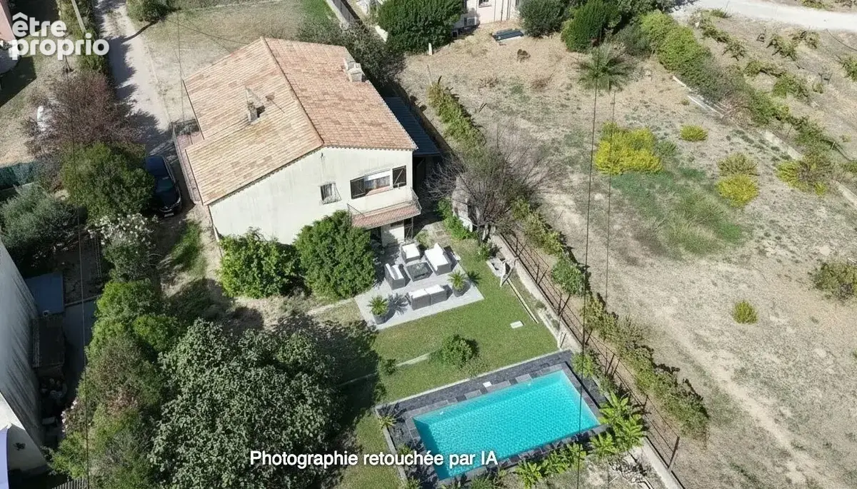 Maison à LE MUY
