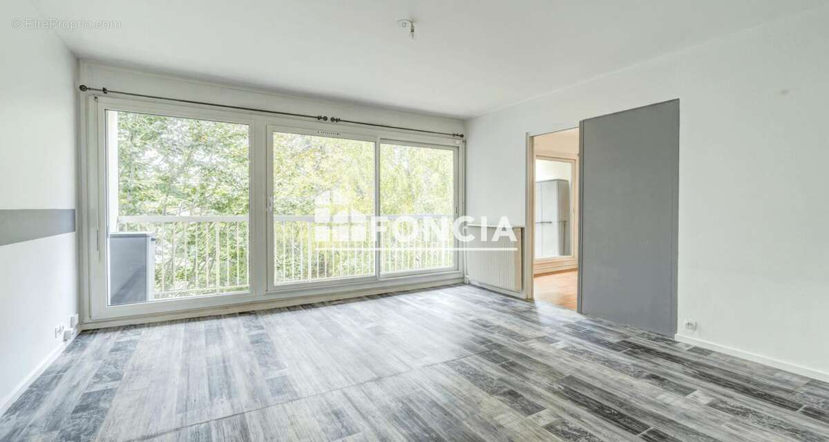 Appartement à BOUGIVAL