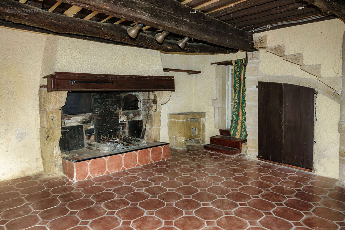 Maison à SAUVETERRE