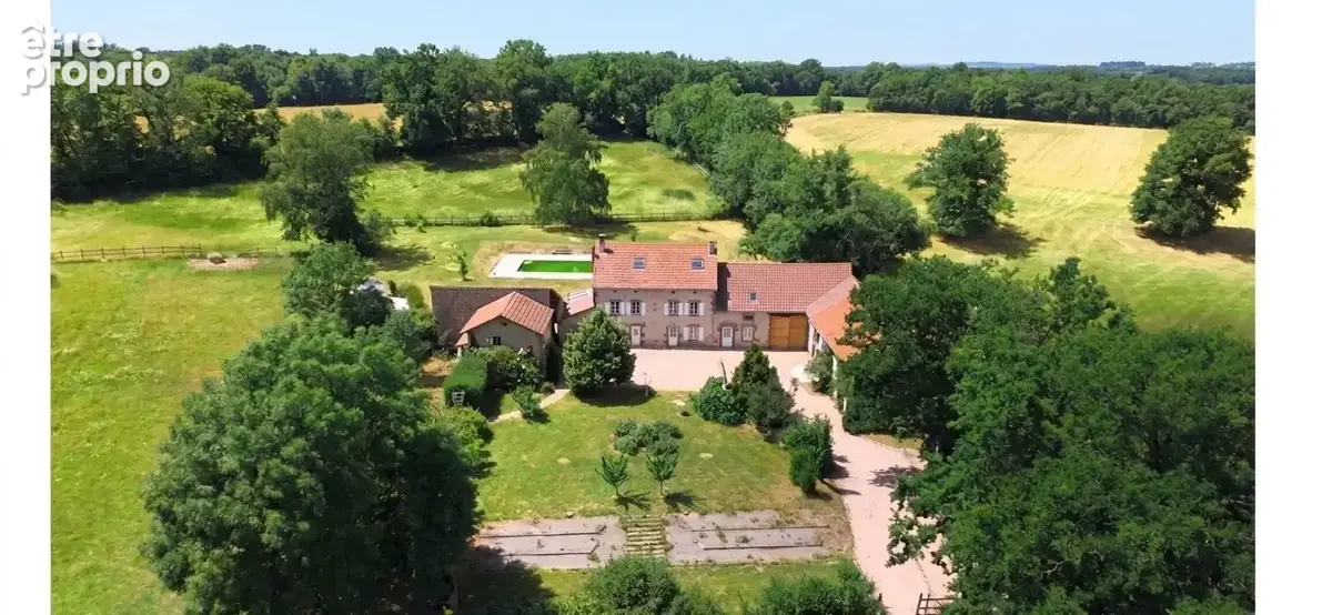 Maison 10 pièces 300 m² à vendre à Teilhede (63460) - photo 5