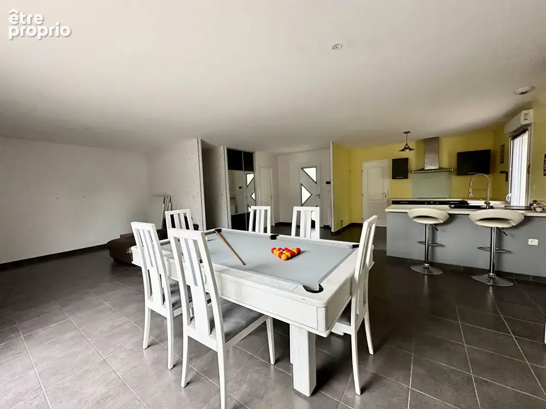 Saint-Pantaléon-de-Larche, plain pied, 3 chambres,100 m2, piscine ! - photo 12