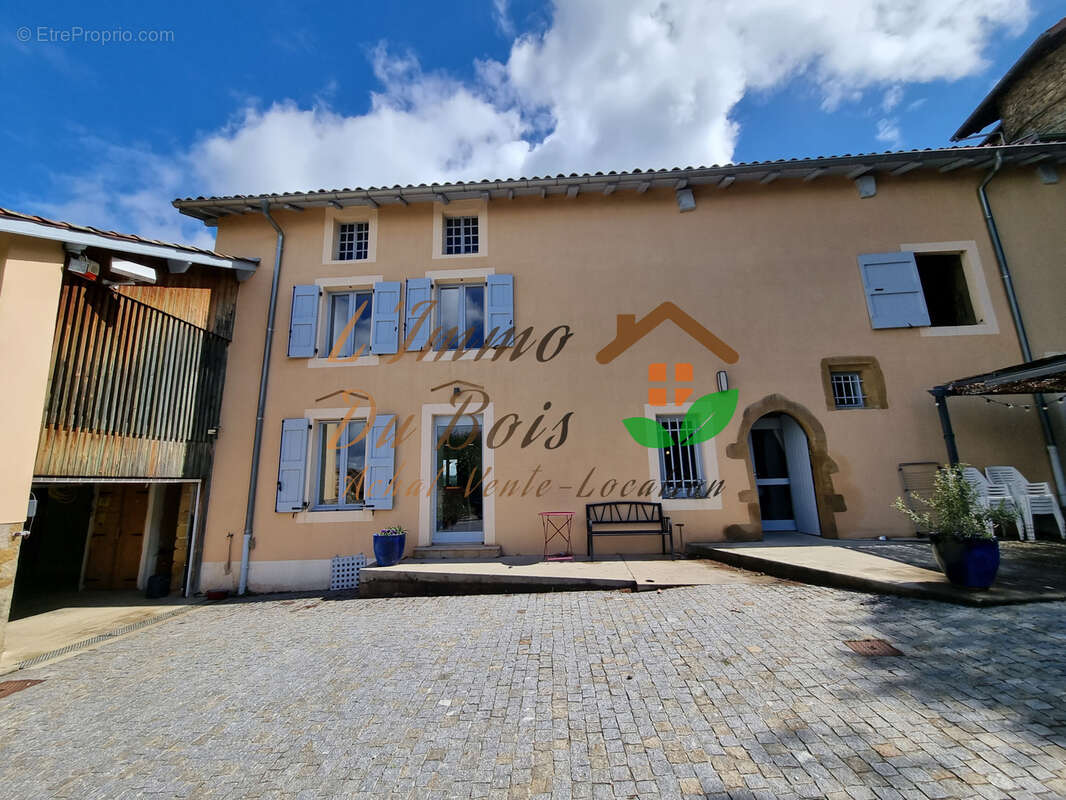 Maison à REVEL-TOURDAN