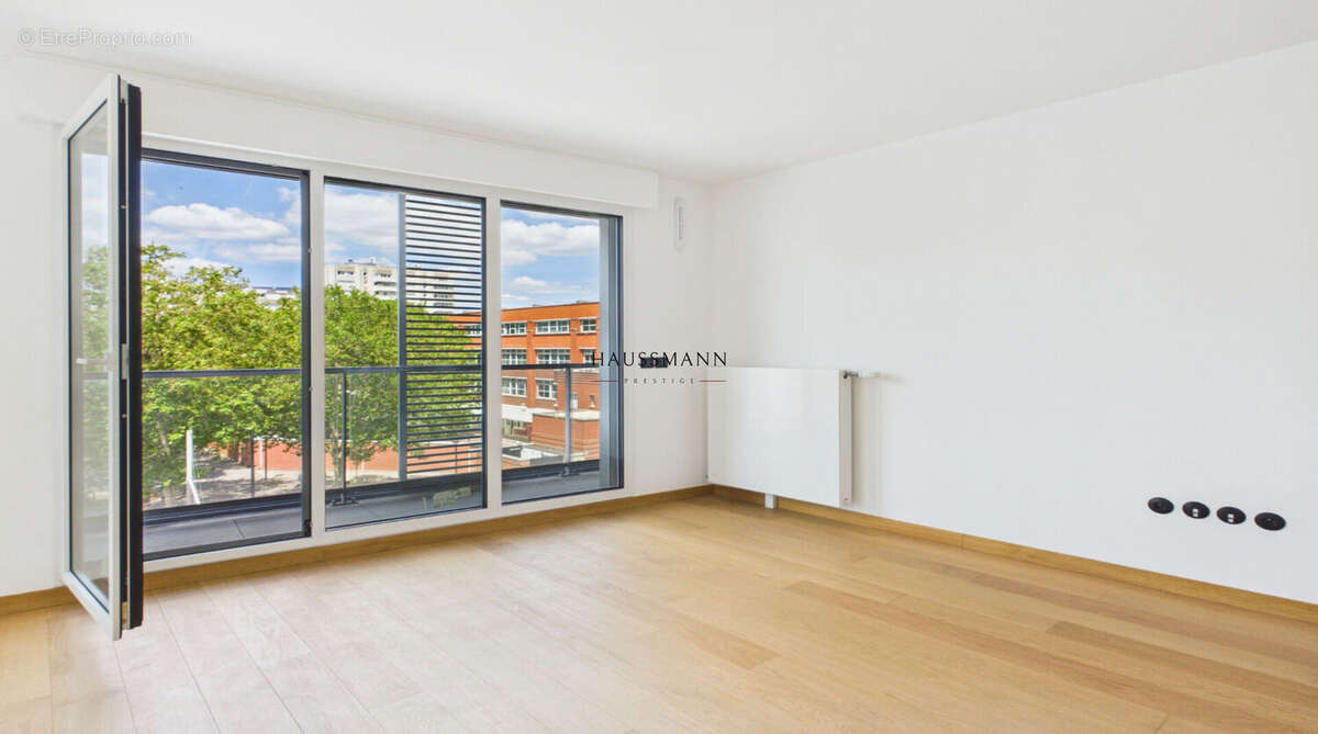 Appartement à PARIS-17E