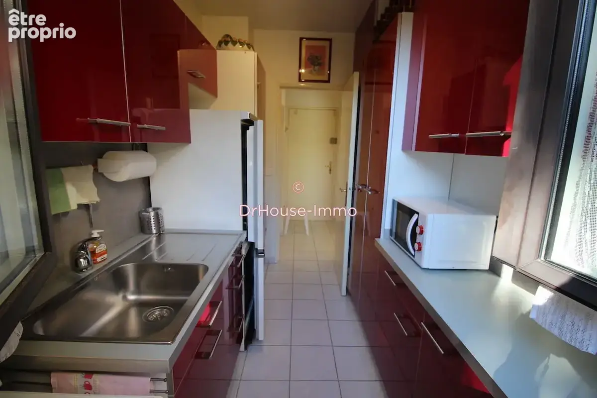 Appartement 4 pièces 96 m² à vendre à Cavalaire-Sur-Mer (83240) - photo 4