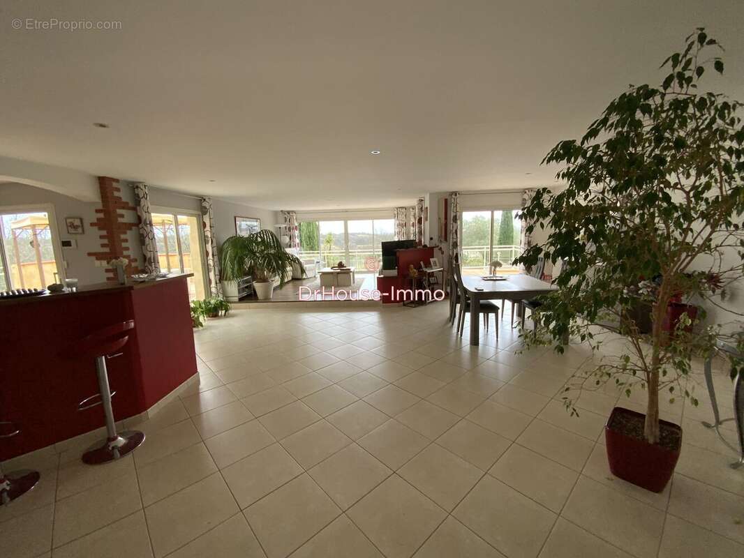 Maison 200 m² à Saint-Paul-De-Loubressac  - photo 17