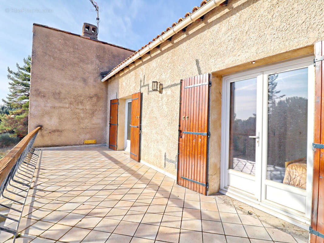 Villa lumineuse de 125m2  garage au calme jardin arbore a pierrevert - photo 14