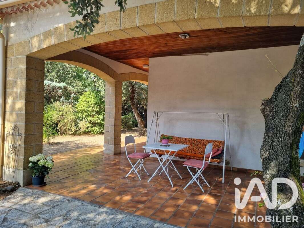 Maison 97 m² à Saint-Didier  - photo 8