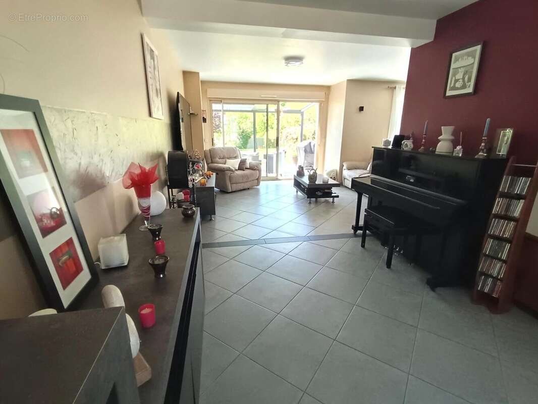 Maison 128 m² à Courdimanche  - photo 3