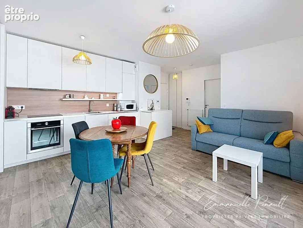 Sarzeau · Appartement T2 de 43 m² avec balcon et parking couvert, à 1 km du Golfe et 300m des commerces - photo 5