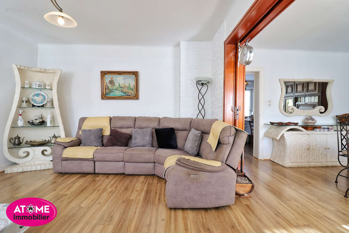 Maison à SAINTE-MARIE-AUX-CHENES