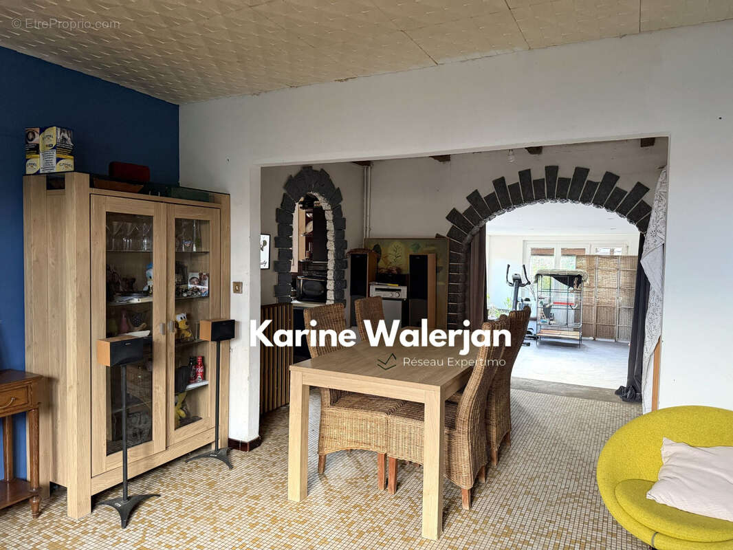 Maison à COURRIERES