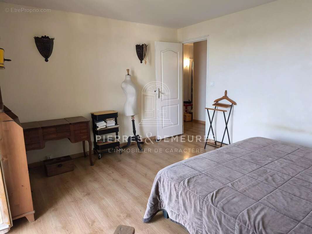 Maison à BENGY-SUR-CRAON