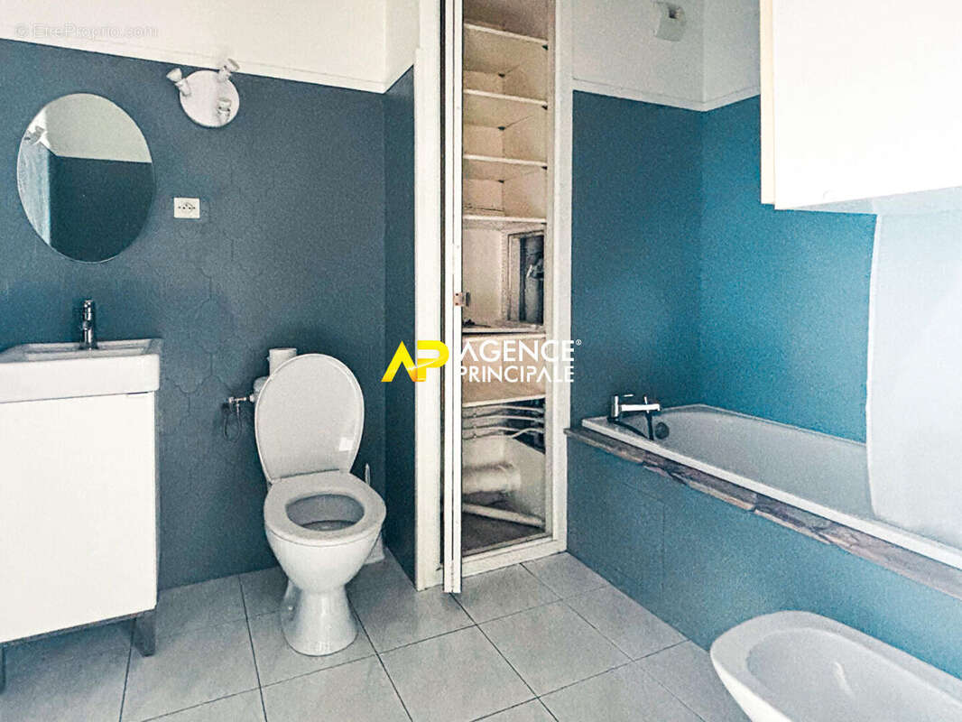 Appartement à SARTROUVILLE