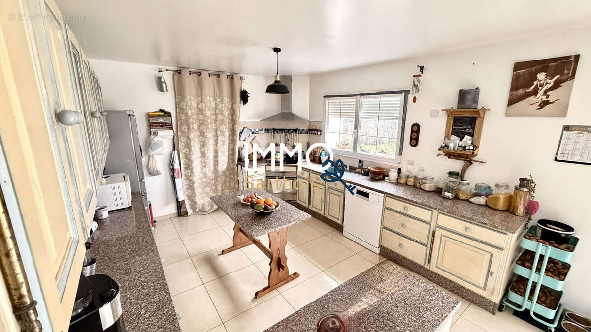 Maison à PONTVALLAIN