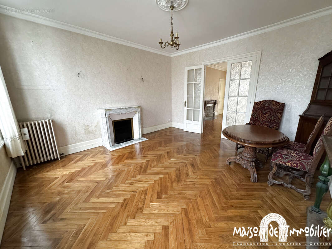 Maison à COGNAC