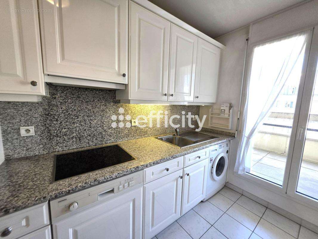 Appartement à ISSY-LES-MOULINEAUX