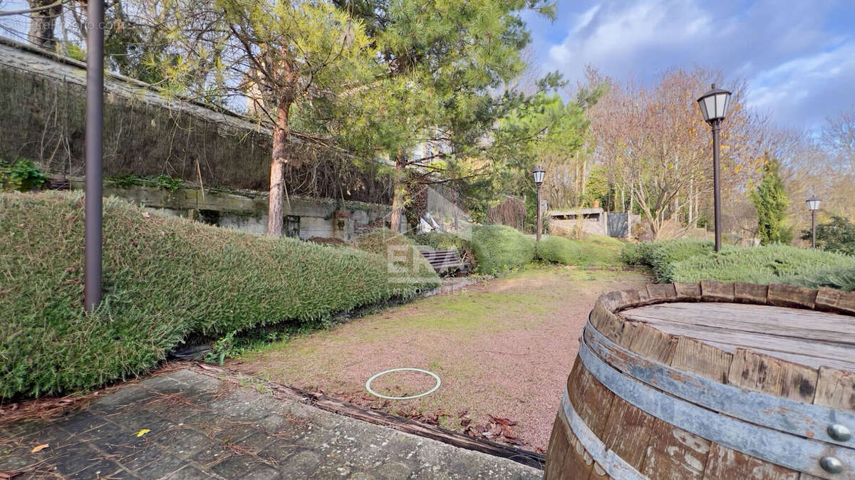 Maison à ATHIS-MONS