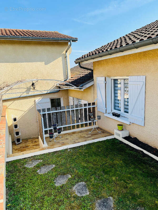 Maison à LEGNY