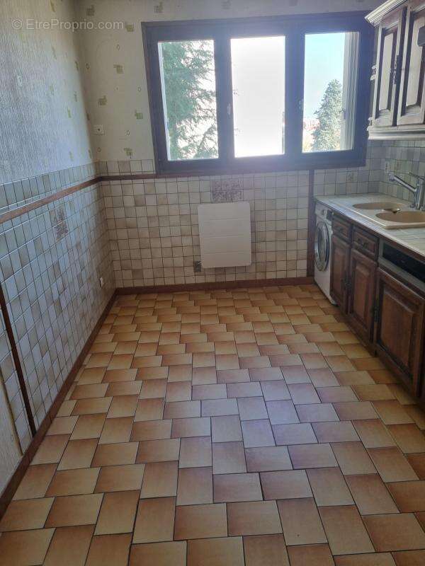 Appartement à DECINES-CHARPIEU