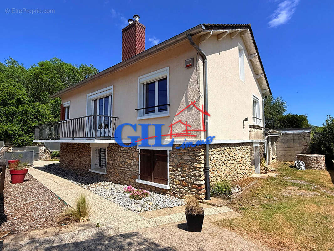 Maison à CESSON