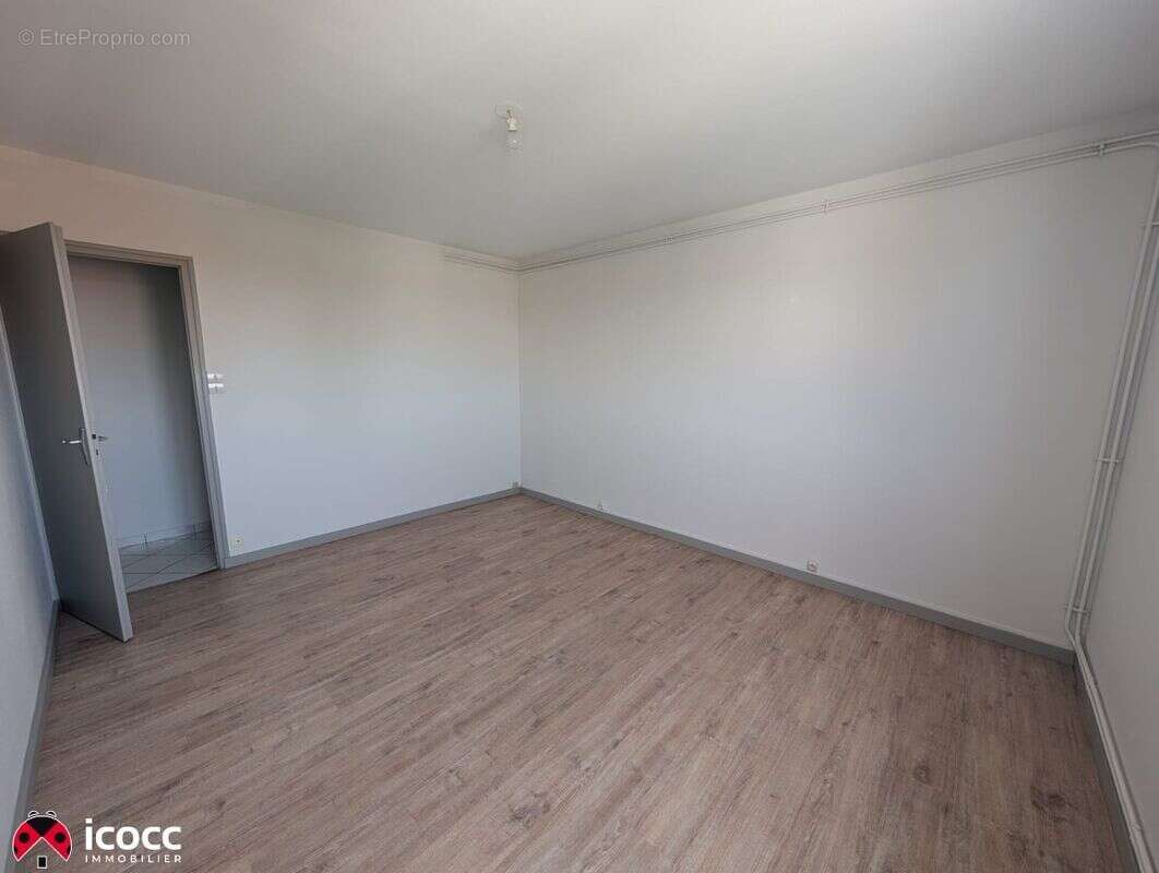 Appartement 104 m² à Lucon  - photo 9