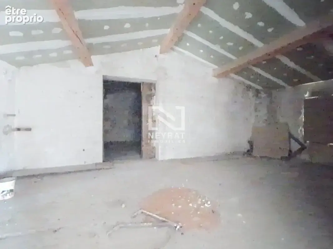 A vendre - draguignan maison a fort potentiel - deux garages - photo 11