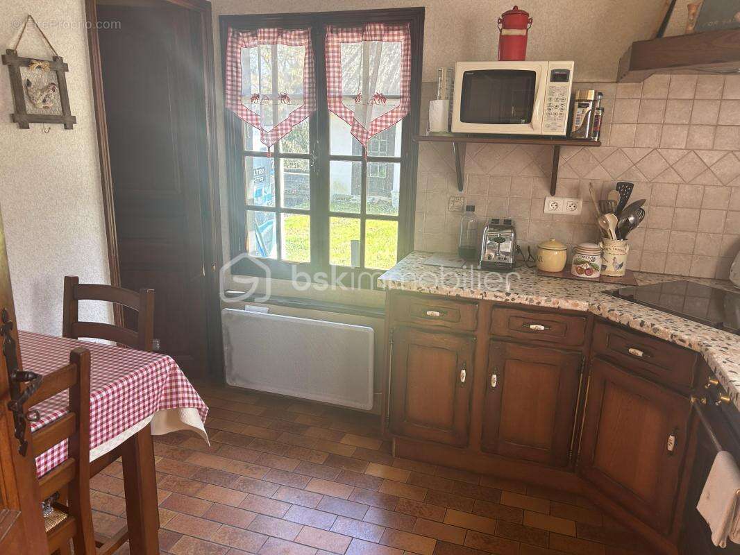 Maison à BONNEVILLE-LA-LOUVET