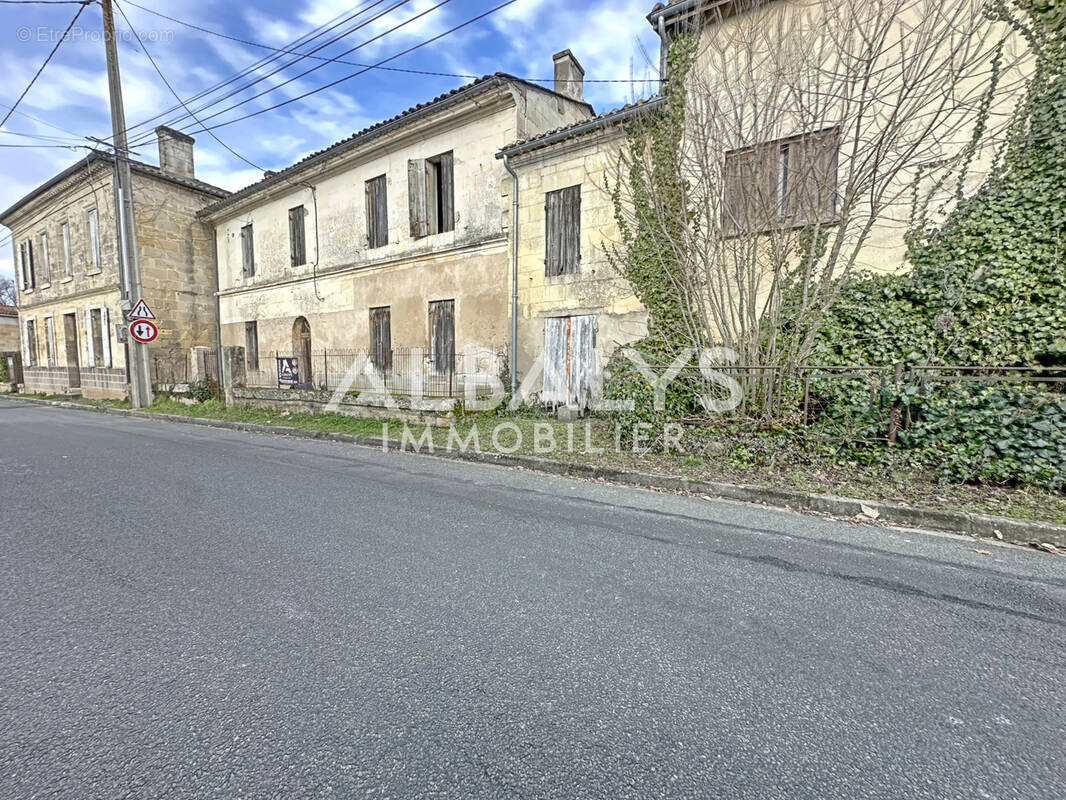 Maison à GENISSAC