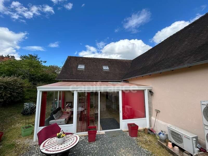 Dpt Dordogne (24), à vendre COULAURES maison P11 de 390 m² - Terrain de 4 828,00 m² - Plain pied - photo 40