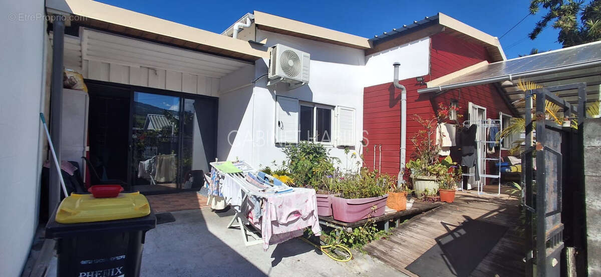 A vendre - une maison f6 de 114.56 m2 environ - saint-joseph - 239 000 € - photo 9