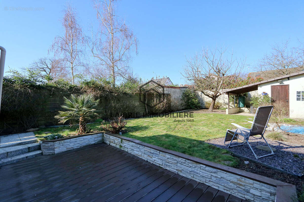 Maison à VILLECRESNES