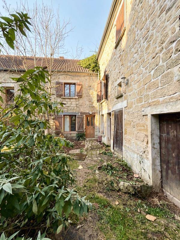 Maison à AUVERS-SUR-OISE