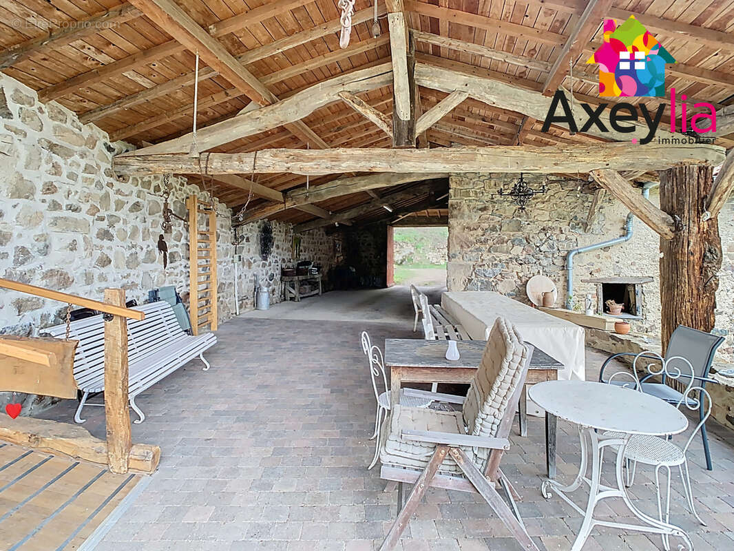 Maison à SAINT-JEAN-SAINT-MAURICE-SUR-LOIRE