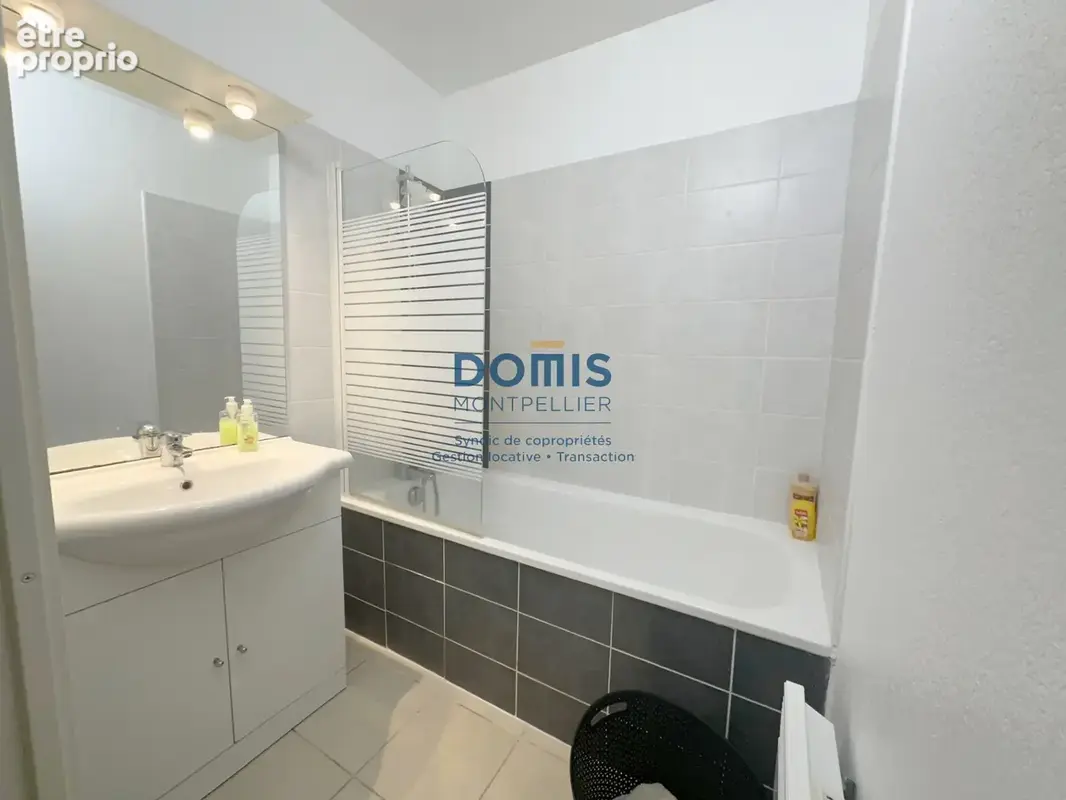 À vendre   T2 meublé de 46 m2 avec terrasse et parking   Frontignan La Peyrade - photo 8
