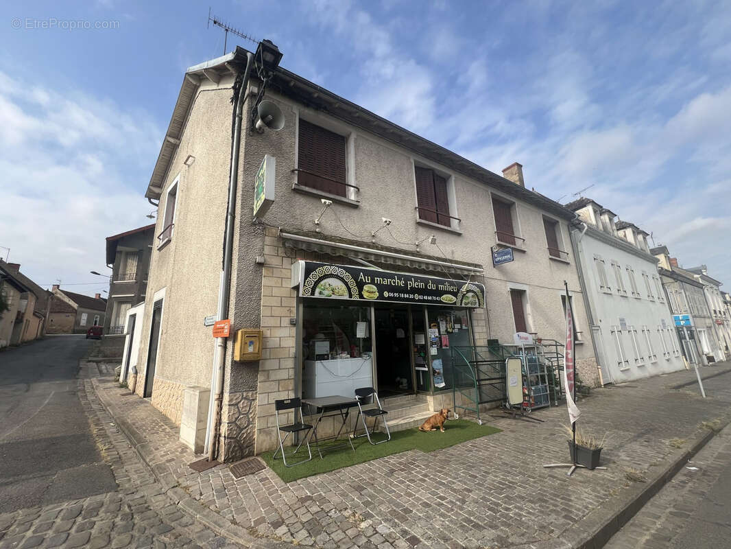 Maison à CHATEAUMEILLANT