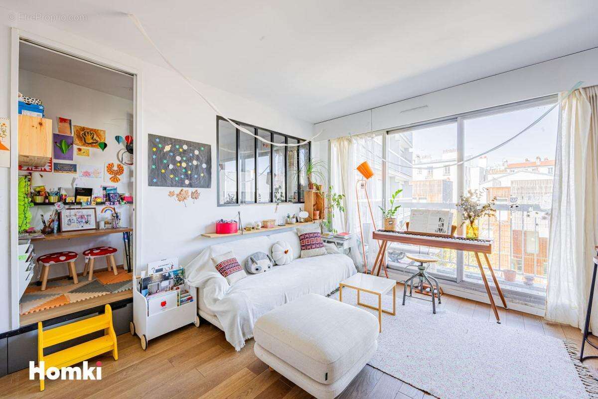 Appartement à PARIS-18E