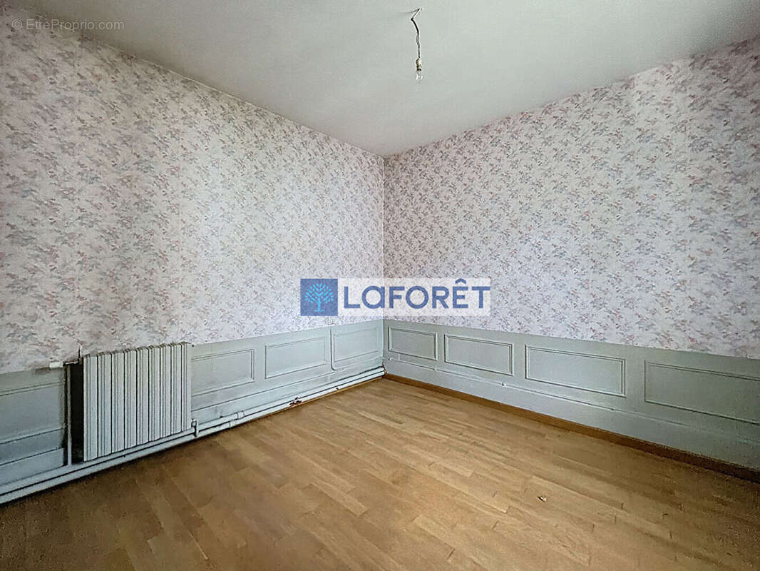 Maison à ECLARON-BRAUCOURT-SAINTE-LIVIERE