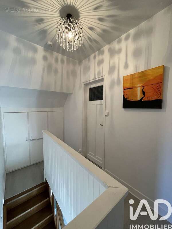 Maison 69 m² à Camiers  - photo 7