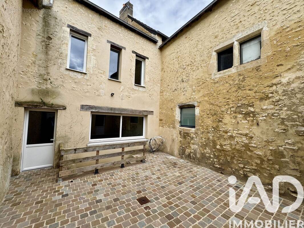 Photo 1 - Maison à NOYEN-SUR-SARTHE