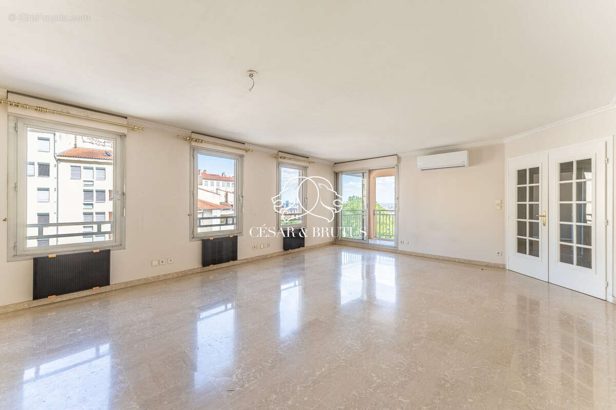 Appartement à LYON-1E