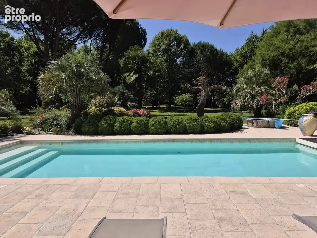 Ensemble immobilier de prestige avec maison bourgeoise, dépendances, piscine et lac – Entre Agen et Nérac, Lot-et-Garonne - photo 2