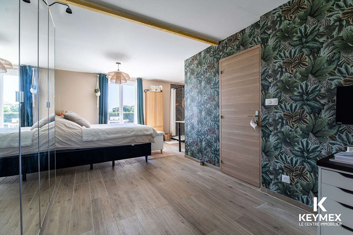 Maison à LE MESNIL-EN-THELLE