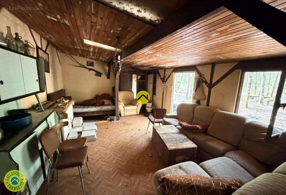 Terrain à MAREUIL-SUR-ARNON