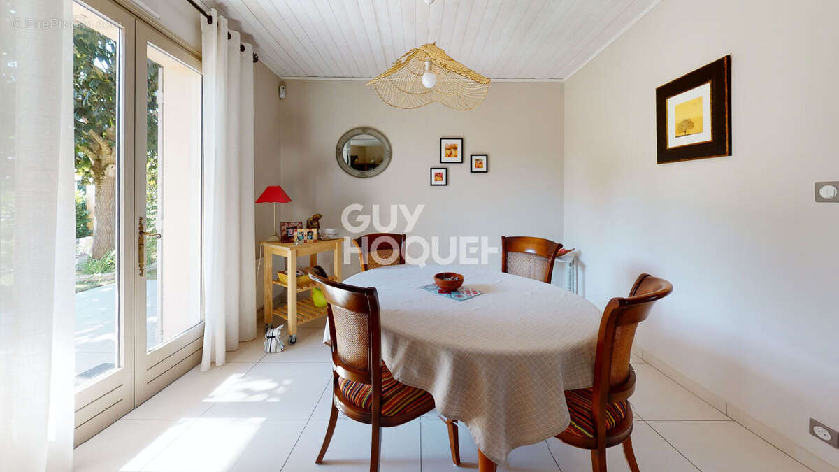 Labarthe-sur-Lèze - Maison d'architecte de 161 m2 sur une parcelle de 950 m2 - photo 6