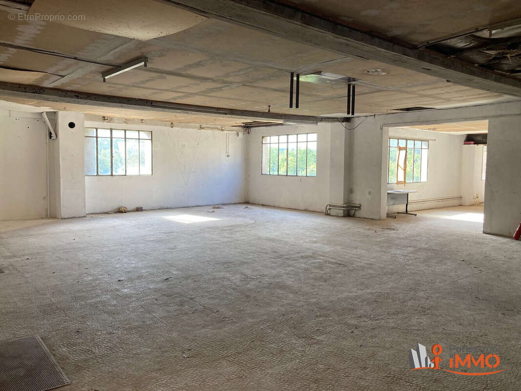 Appartement à SAINT-AMAND-EN-PUISAYE