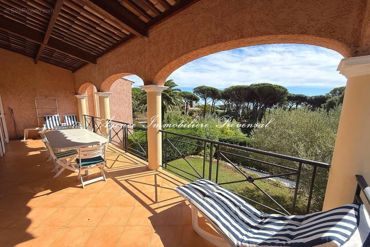 Appartement 87 m² à Sainte-Maxime  - photo 2