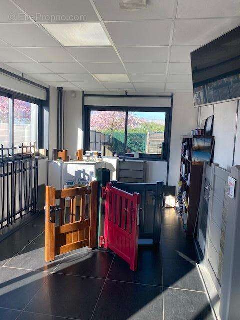 Commerce à GUICHAINVILLE