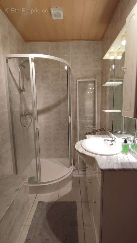 Maison à MONTAIGU-DE-QUERCY